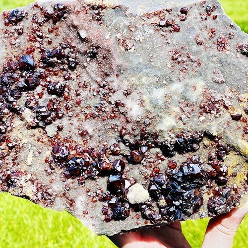 Muestras minerales simbióticos de esfalerita natural y granate de 6,56 lb - Imagen 2 de 19