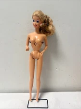 Doll/Talking Barbie/1966/Works/Twist Waist/Legs Click