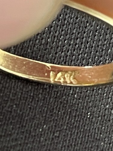 14KT YELLOW GOLD LAB CREATED EMERALD CLADDAGH HEART RING - SIZE 2.75  (S216) - Picture 6 of 6