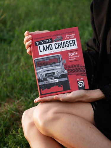 Hardcover book Toyota Land Cruiser -Car’s history - Bild 1 von 4