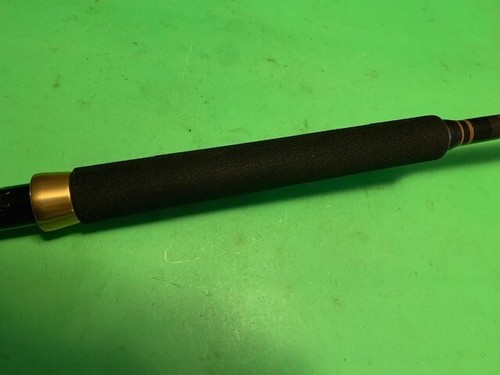 CUSTOM BUILT VINTAGE SABRE 820 6 FOOT 8 INCH 15 TO 30 POUND CLASS FISHING ROD - Picture 10 of 12