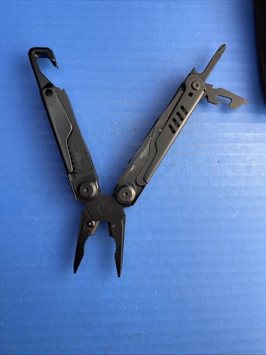 FLISSA 15-in-1 MultiTool Pliers Portable Survival Compact Folding Pocket Knife - Picture 12 of 16