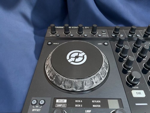 Native Instruments Traktor Kontrol S4 DJ Controller Midi Turntable - Picture 3 of 7