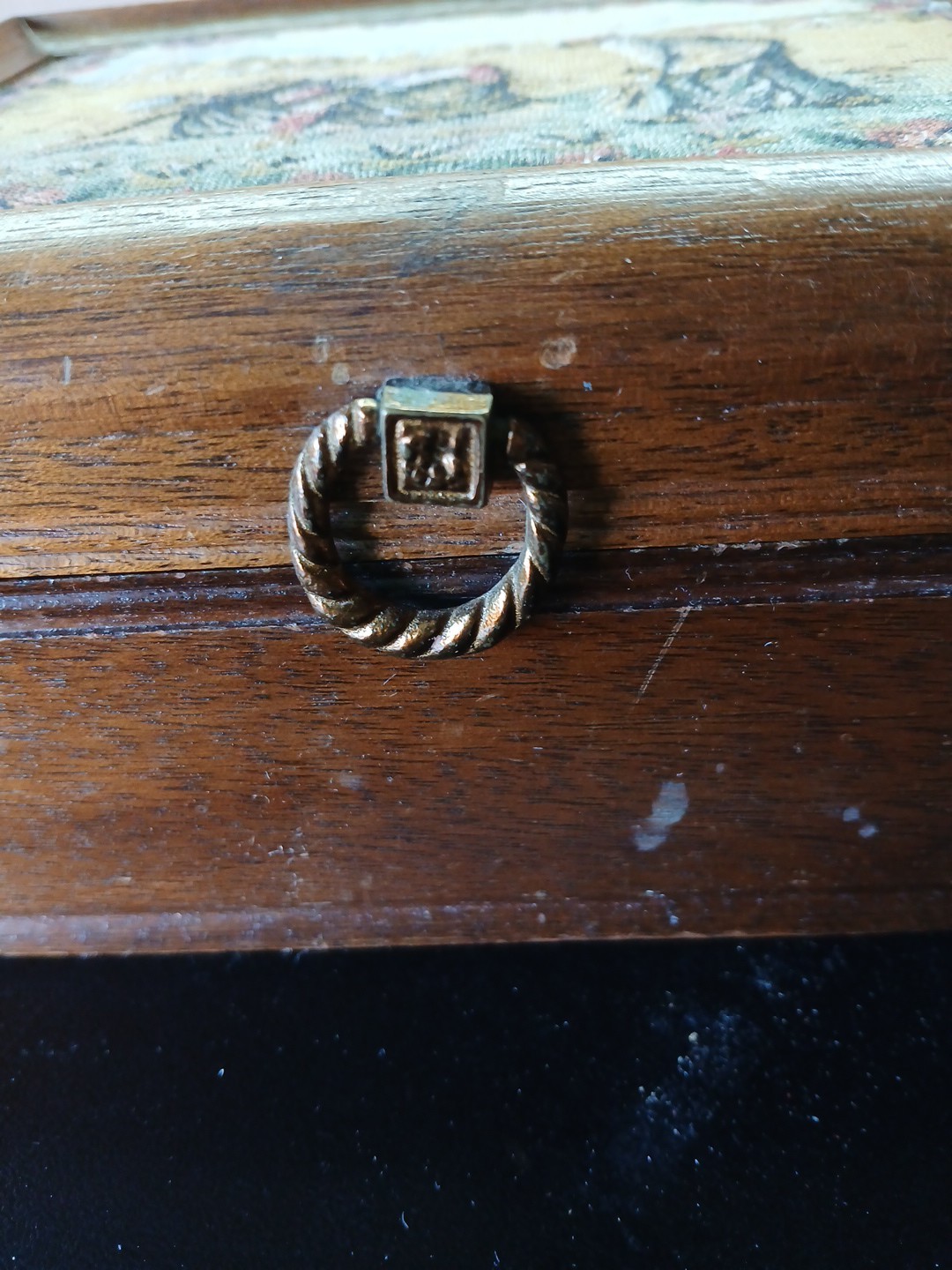 Picture 5 of 9