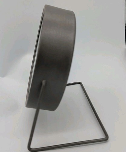 RAE DUNN 6" Uhr klein rund grau Metall Schreibtisch Regal Mantel Bauernhaus stehend - Bild 3 von 3