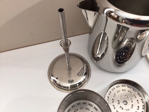 Farberware Stainless Stove-Top Camping Coffee Pot L7680 Percolator 4-8 Cup -Nice - Picture 9 of 12
