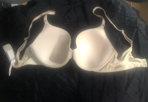 Victoria Secret Perfect Coverage Bra 32D Nude Underwire Bonnet Style Back Cross - Picture 2 of 5