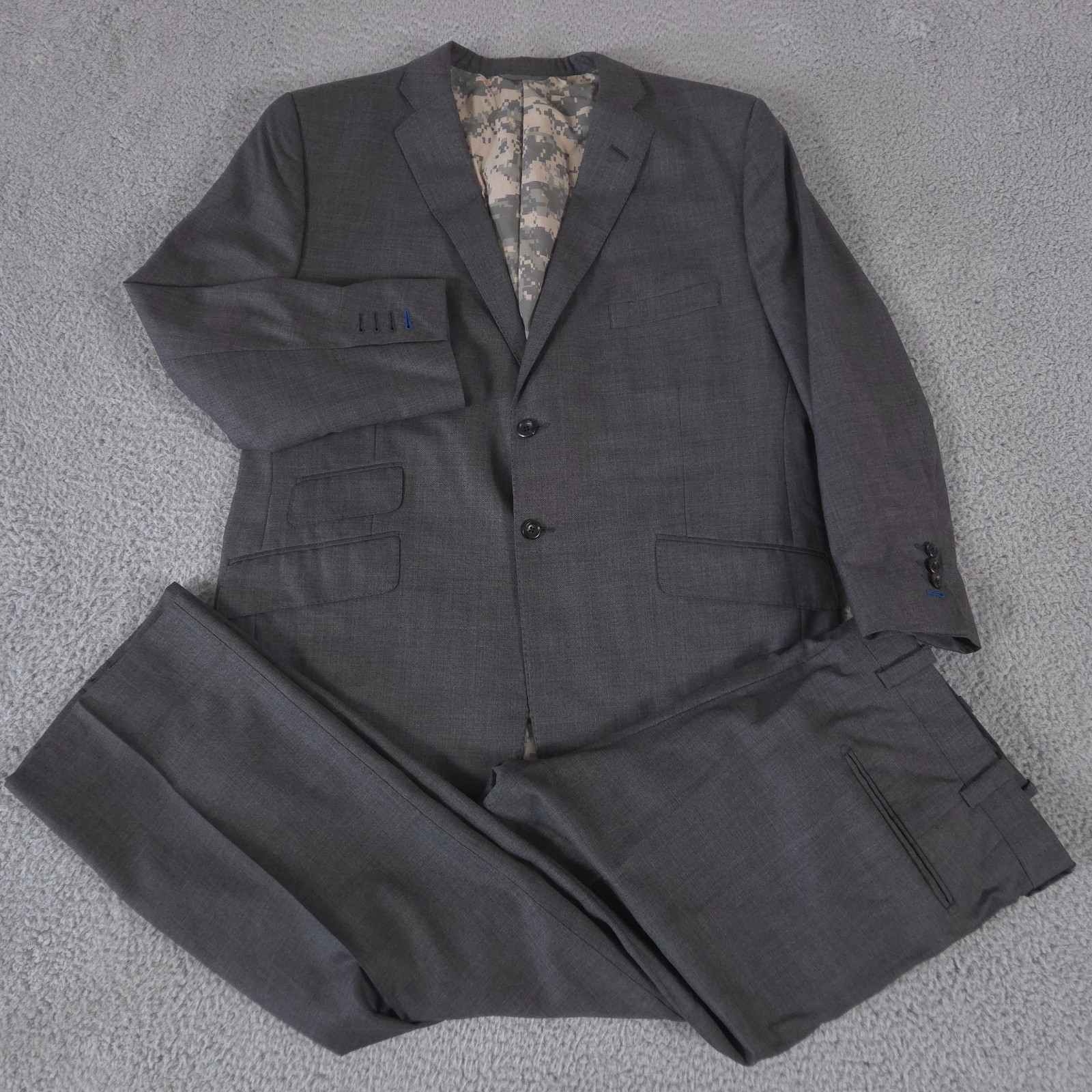 Tom James 2-Piece Suit Men 46 Short Pants 40x29 Surgeon Cuff Camo Liner Bespoke