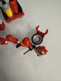 Vtg LEGO Racers: Ferrari F1 Fuel Stop (8673) Set Complete 2006 Retired