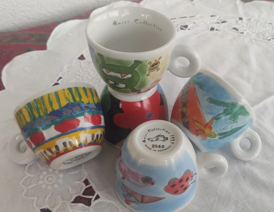 5 ILLY AMICI ESPRESSO TASSEN Collection SWISS KIDS 1997 mit Namen der Künstler - Bild 2 von 4