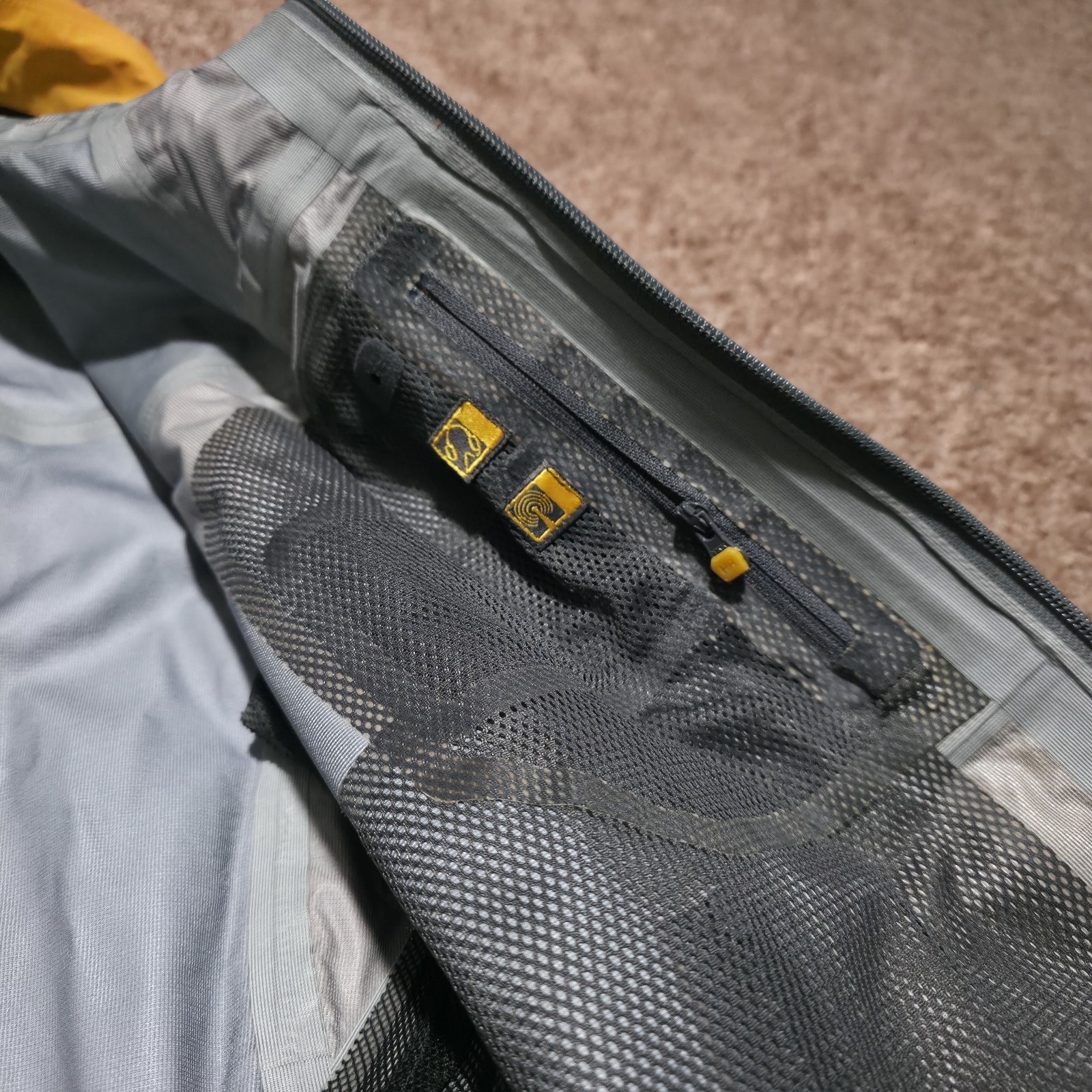 Helly Hansen Helly Tech Men’s Medium Ski Jacket W… - image 5