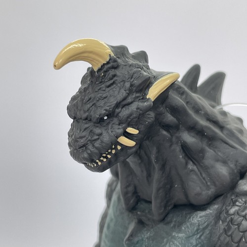 BANDAI Movie Monster Series Shin Ultraman Gomess JAPAN Free Ship via FedEx - Picture 3 of 10