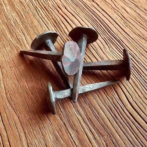 1X Retro Hand Forged Nail Blacksmith Wrought Iron Solid Furniture Nail Cap Craft - Picture 10 of 19