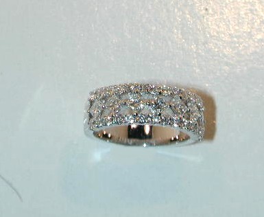 .72CT FIERY DIAMOND BAND IN 18KT WHITE GOLD W/PRONGS - Picture 1 of 1