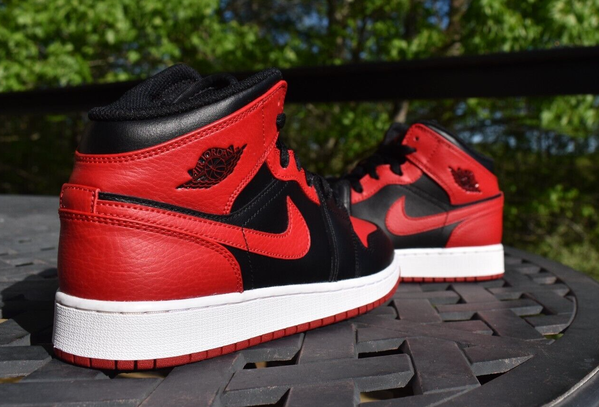 Nike Air Jordan 1 Mid GS 'Banned' 2020 554725-074 Youth Size 7Y | eBay