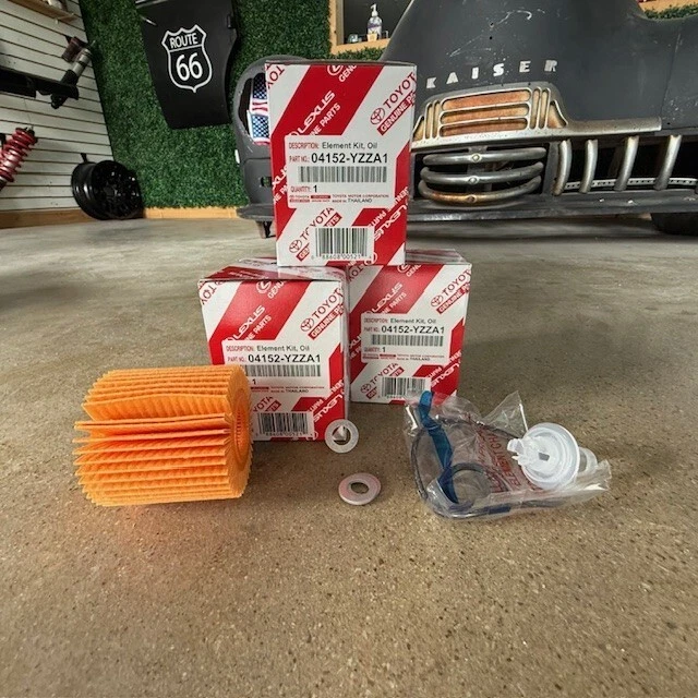 (10) 04152-YZZA1 Genuine Toyota Oil Filters oem w gasket - Image 4 of 4