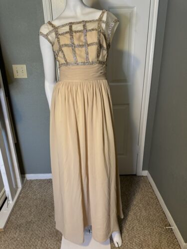 JJ's House Wedding Formal Occasion Ivory/White Lace Chiffon Dress Size 8 - Picture 2 of 12