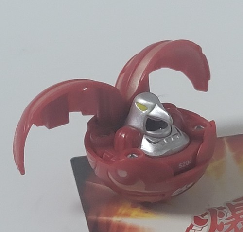 Bakugan Ravenoid Pyrus Red 520g  - Picture 4 of 12