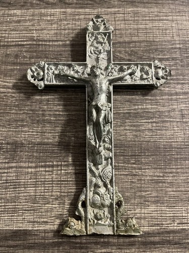ANTIGUO CRUCIFIJO DE METAL VICTORIANO RARO IHS GRABADO PESADO ARTÍCULO RARO - Imagen 1 de 9