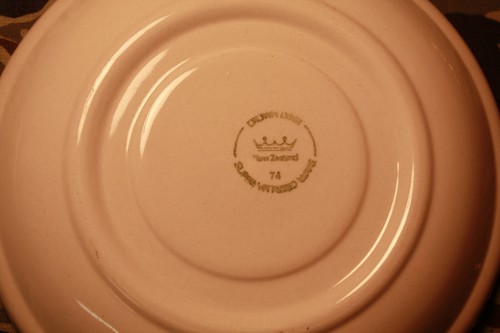 Royal New Zealand Army Cup & Saucer from Officer's Mess 1977 hallmarked NZ - Picture 9 of 10