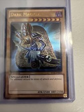 Dark Magician YSYR-EN001 1st Edition Ultimate Rare LP Light Play