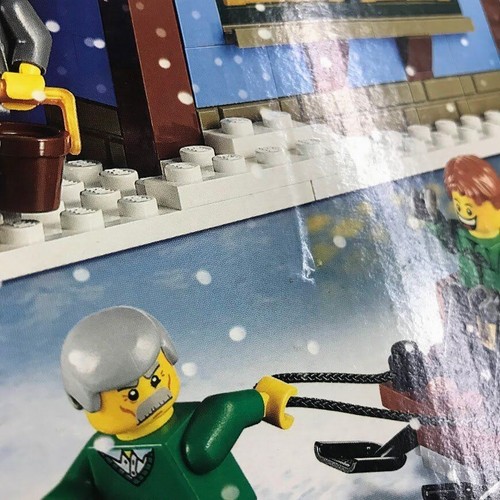 [ New] LEGO Creator Expert 10229 Winter Village Cottage From Japan - Picture 6 of 10