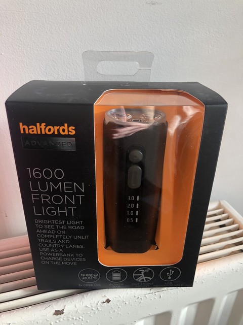 halfords 1600 lumen