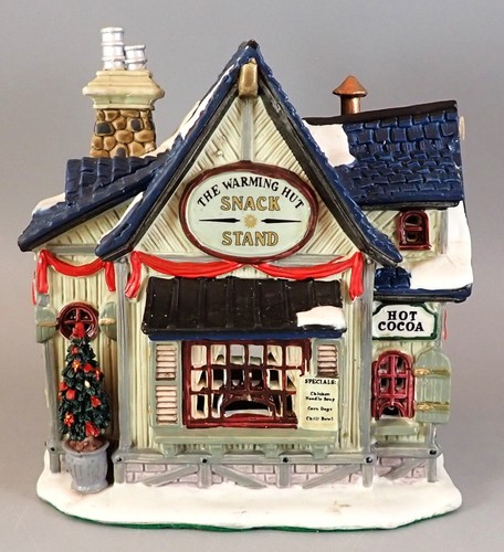 Enchanted Forest The Warming Hut Snack Stand 289-0154 Lighted 15582 Lemax 2003 - Picture 2 of 9