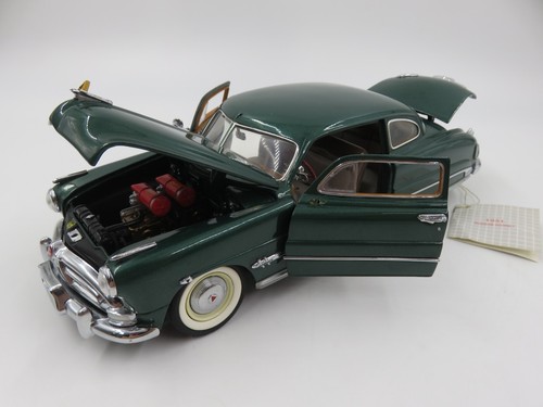 1951 Hudson Hornet Coupe Green 1:24 Diecast Car Model - Franklin Mint + Box/COA - Picture 8 of 17