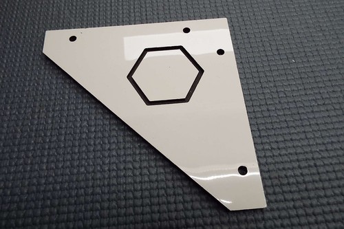 Soporte angular x4 esquina 90° ACM METAL REFORZADO POLI LAMINADO 5-1/8 x 6 mm de espesor - Imagen 7 de 11