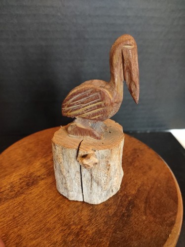 Vintage Hand carved Wooden Pelican Standing On Wooden Stump. Beautiful - Picture 2 of 12