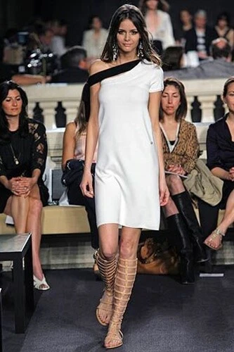 ABITO CHANEL 07C SQUISITO AUTENTICO PASSERELLA 100% LANA MAGLIA 40 BIANCO SPORCO NUOVO