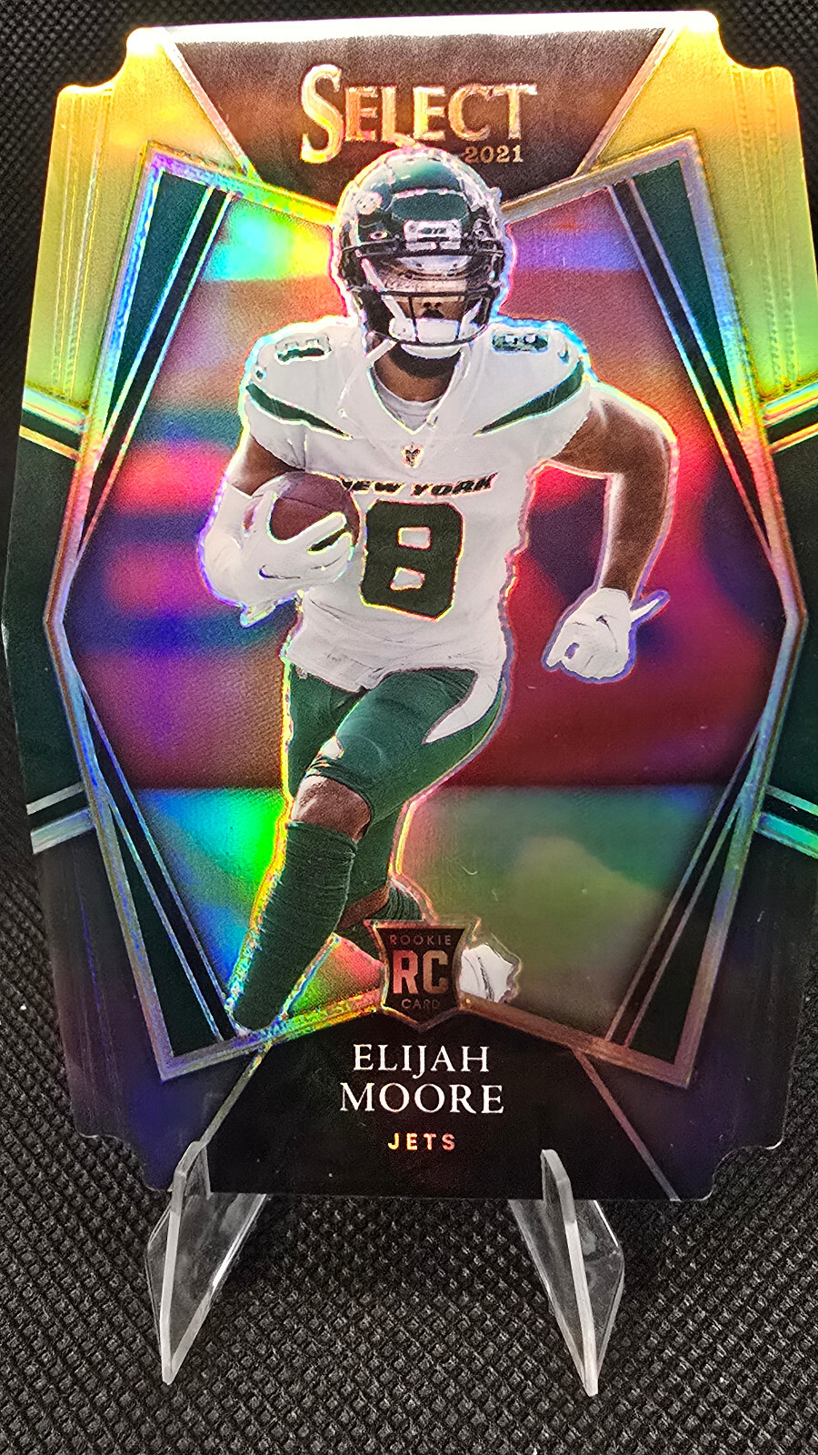 2021 Panini Select Black and Gold Prizm Die Cut Elijah Moore rookie card # 156