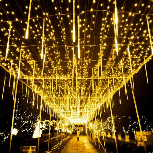 LED Lights Meteor Shower Rain Xmas Snowfall Tree String Light Garden Party Decor - Picture 2 of 12
