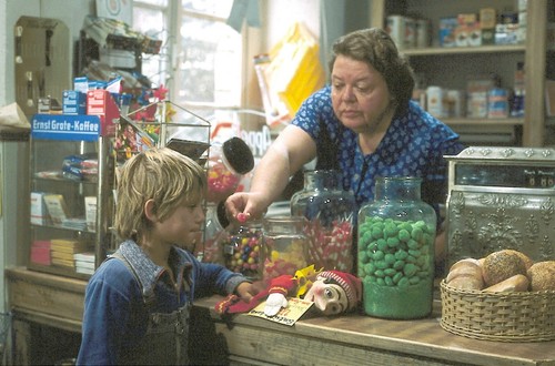 Neues aus Uhlenbusch - Die komplette ZDF-Serie (Alle 40 Folgen, Gesamtbox) [DVD] - Bild 15 von 17