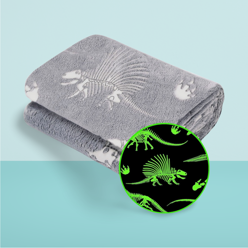 Manta de dinosaurio que brilla en la oscuridad para niños suave acogedora decoración de habitación de dinosaurio 50"x60" - Imagen 1 de 5