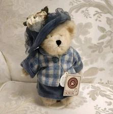 Boyd’s Bears TJs Best Dressed Collection Mary Margaret Plush Bear With Stand 
