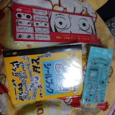 Please read the description. One Piece notebook-related items from Hobonichi. Un