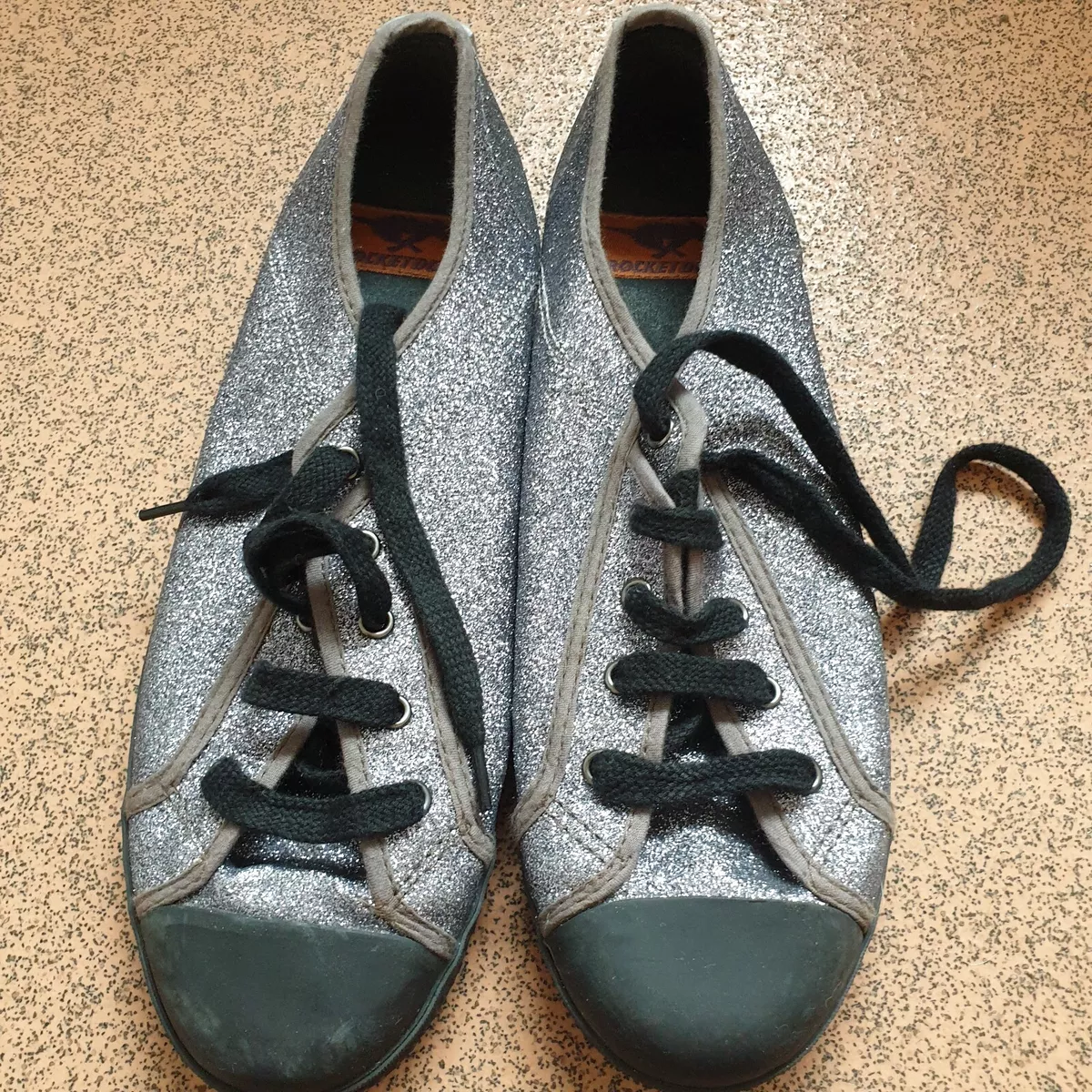 Rocket dog silver best sale pumps