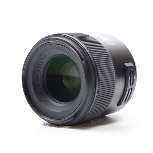 Tamron SP 45mm F/1.8 VC Di USD F013 für Nikon F Mount [Near Mint] #3863J - Bild 6 von 13