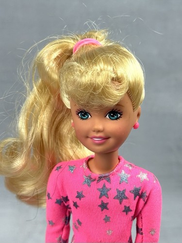 1995 Gymnast Stacie Barbie Little Sister Doll 0214 - Picture 2 of 4