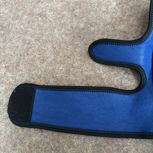 Equate Large- Knee Sleeve Pre-Owned in good condition - Picture 7 of 7