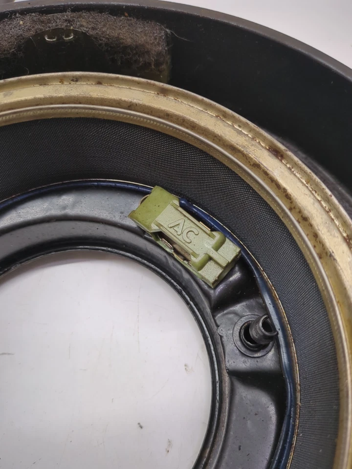 1976-92 GMC Chevy G10 G20 G30 Van Air Cleaner Assembly OEM 5.0l 305 Carburetor  - Image 4 of 4