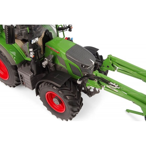UNIVERSAL HOBBIES - FENDT 618 Vario con caricatore - 1/32 - UH6688 - Foto 6 di 11
