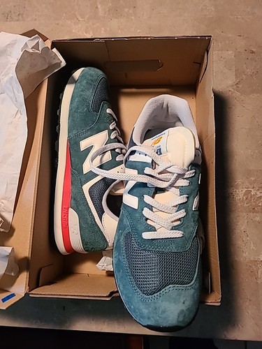 New Balance 574 Zapatos Informales 574 Unisex Verde U574V2,Talla, 11 - Imagen 2 de 5