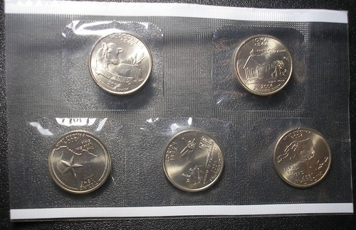 2004-P Washington quarters Mint set in original mint plastic + Free Shipping