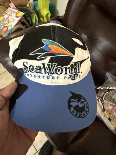 Vintage Youth Sized Sea World Shamu Killer Whale Embroidered Snapback Hat - Picture 1 of 3