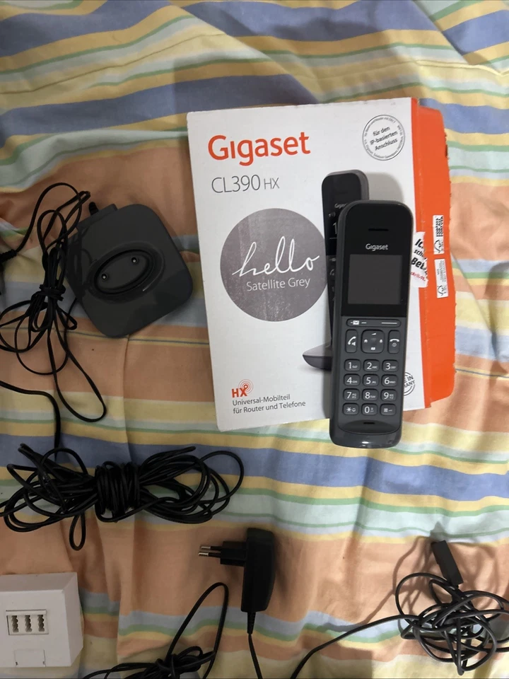 Gigaset Telefon Mit Basis Und 2x WLAN Router Und Stecker Top Zustand - Bild 3 von 4