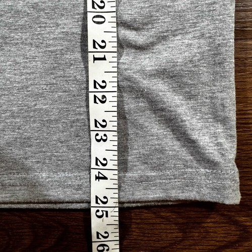 Tesla T-Shirt Erwachsene Small/Medium hellgrau rot Logo Langarm Grafik Tee NEU - Bild 4 von 5