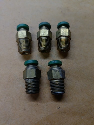 (5) Parker W68PLN-3-2 Brass Adapter Push-to-Connect 3/16" OD Tube to 1/8 NPT - Picture 1 of 1